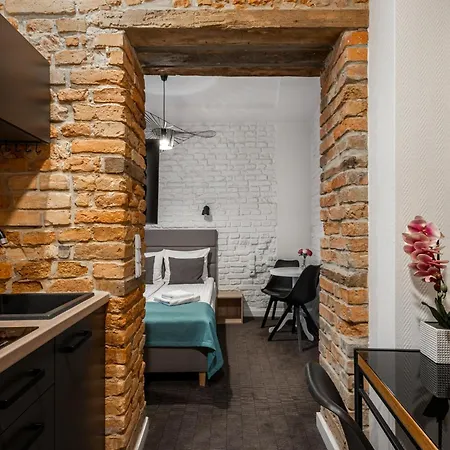 Wodna 13 * بوزنان